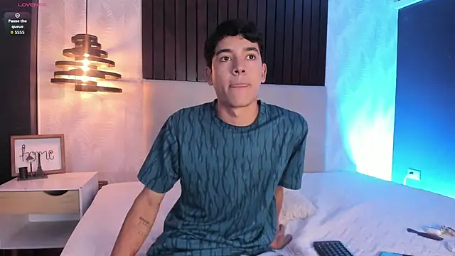 SandroVeyra online show from October 26, 3:34 am