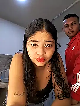 Snapshot of Camila-18w chatting on September 17, 6:59 am Camila-18w online show from September 17, 6:59 am