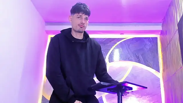 Iam Steven online show from March 20, 12:21 pm