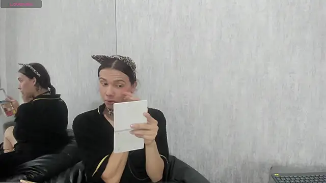 Almaazz online show from October 29, 8:21 pm