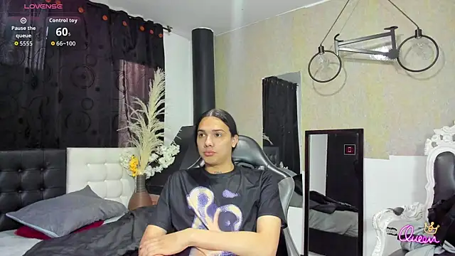 Snapshot of Almaazz chatting on July 22, 6:11 pm Almaazz online show from July 22, 6:11 pm
