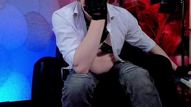 Vincent Hardman online show from April 3, 8:18 pm