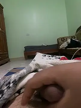 Snapshot of ali__ali210 chatting on October 3, 1:30 pm ali ali210 online show from October 3, 1:30 pm