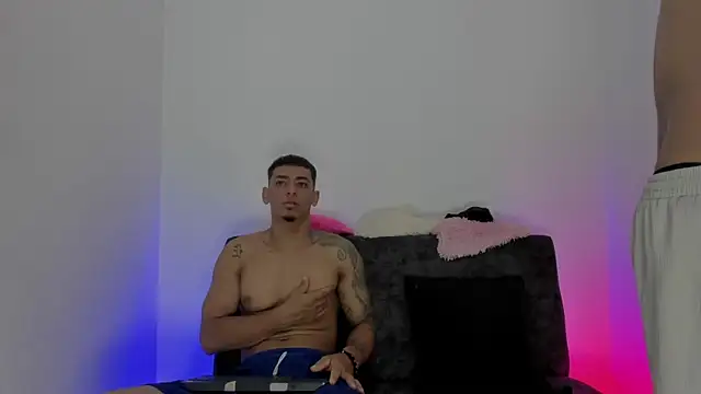 maykel and mike online show from October 10, 2:49 pm