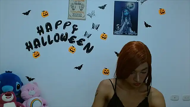 PinkLuna LolaBloom online show from October 27, 11:47 am
