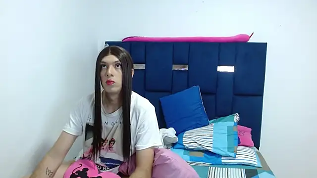 PinkLuna LolaBloom online show from January 8, 11:29 pm