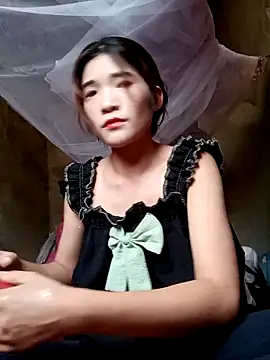 Snapshot of Mina-pusy chatting on December 15, 7:12 am Mina-pusy online show from December 15, 7:12 am