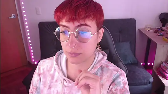 Miacatsito3 online show from October 9, 5:00 pm