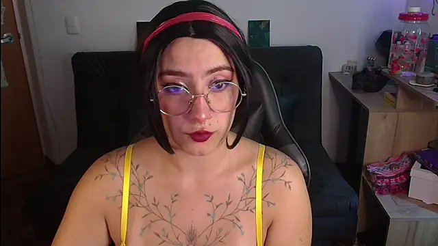 Miacatsito3 online show from October 30, 9:37 pm