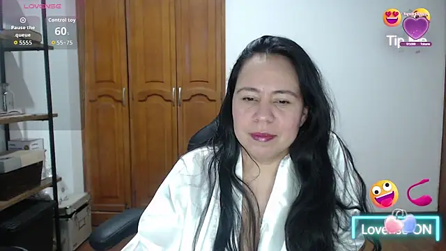 alexandraa19 online show from October 2, 4:19 am