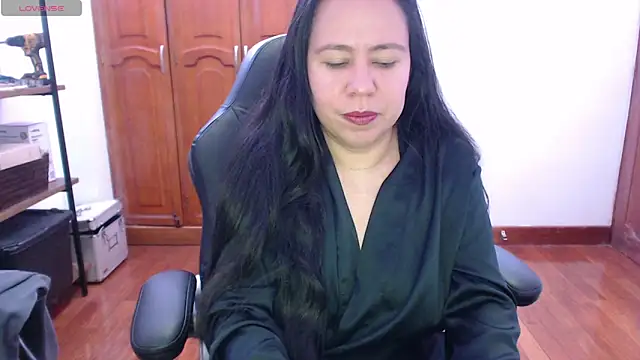 alexandraa19 online show from October 11, 4:01 am