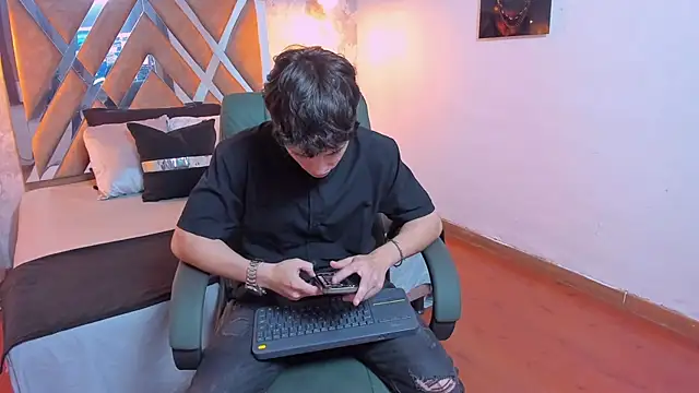 kraven lust online show from October 1, 2:50 am