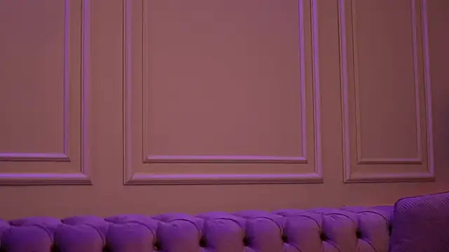 Snapshot of KatieHayes chatting on October 11, 5:55 pm KatieHayes online show from October 11, 5:55 pm