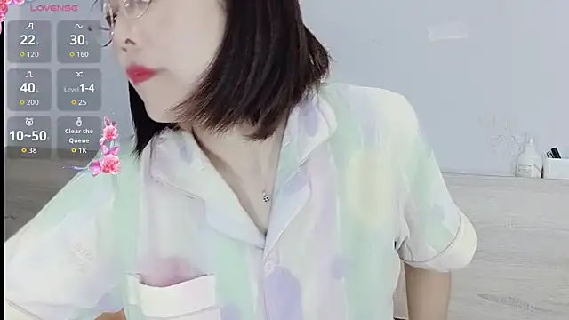 Snapshot of Miraitowa_ chatting on June 17, 3:09 am Miraitowa online show from June 17, 3:09 am