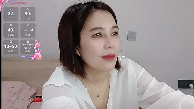 Snapshot of Miraitowa_ chatting on July 25, 8:01 am Miraitowa online show from July 25, 8:01 am