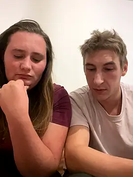 Snapshot of CurvySabrina chatting on October 5, 8:18 pm CurvySabrina online show from October 5, 8:18 pm