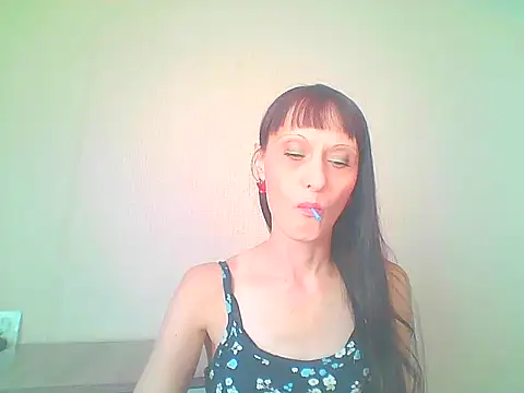 Snapshot of Irivana chatting on October 12, 8:02 am Irivana online show from October 12, 8:02 am