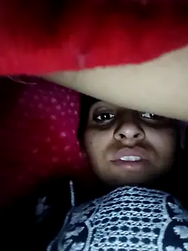 Snapshot of Saloni-Gupta chatting on December 21, 9:33 pm Saloni-Gupta online show from December 21, 9:33 pm