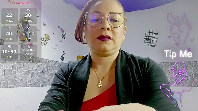 Snapshot of zamy_x chatting on October 10, 3:05 am zamy x online show from October 10, 3:05 am