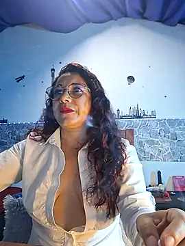Snapshot of zamy_x chatting on July 23, 9:18 am zamy x online show from July 23, 9:18 am