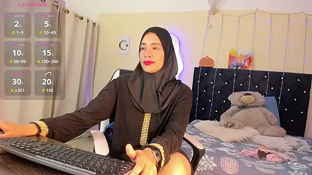 ShanaJamil online show from April 22, 12:07 pm