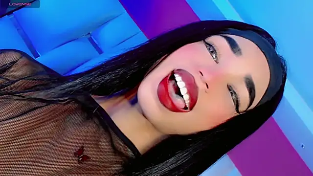 JessiscaWalker online show from December 14, 8:13 pm