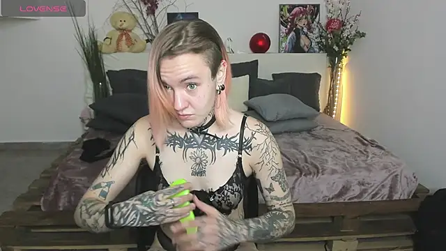 MonikaLowww online show from September 22, 10:06 am