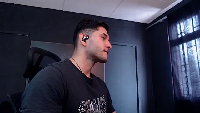 RichardMilleer online show from April 16, 4:30 pm