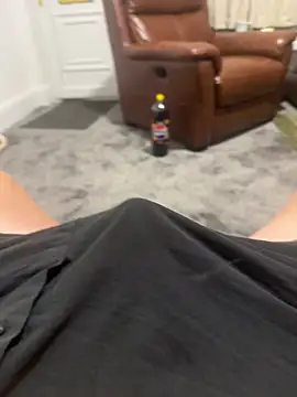 tdjw92 online show from October 6, 7:44 pm