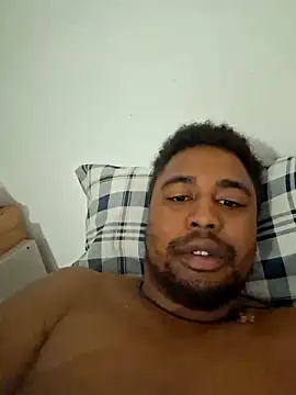 Snapshot of banj06@xh chatting on October 21, 6:14 am banj06xh online show from October 21, 6:14 am