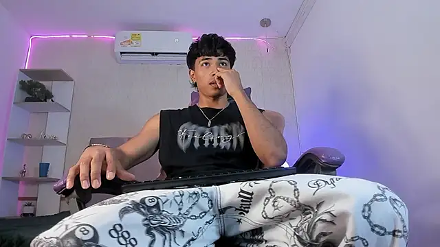 Jaycob Black1 online show from September 20, 10:00 pm