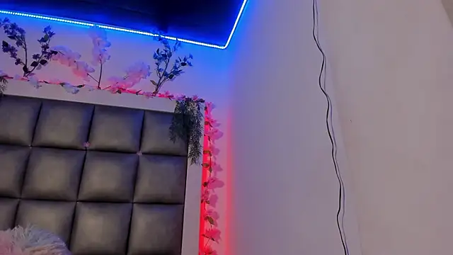 abbiecollins js online show from March 26, 4:18 am