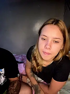 coupleyys online show from January 11, 3:06 pm