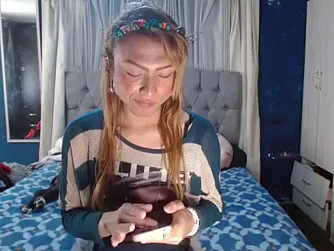 skarleth hot21 online show from October 22, 6:40 pm