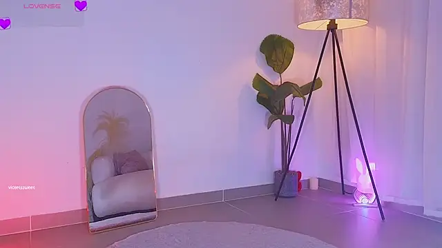 violetssweet online show from January 19, 4:05 am