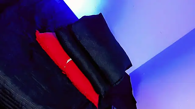 daniela dolls online show from April 18, 7:07 pm