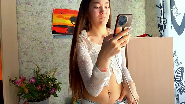 Cuteviola online show from April 6, 12:41 am