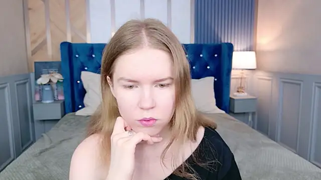 Alida Brice online show from April 21, 5:36 am