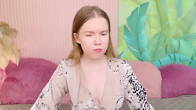 Alida Brice online show from April 22, 5:32 am