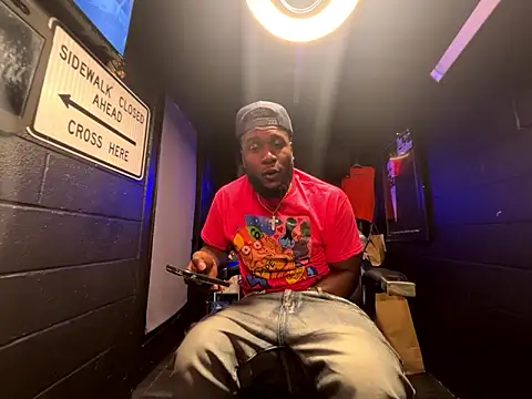 nymphoandthebeast69 online show from April 25, 9:45 pm