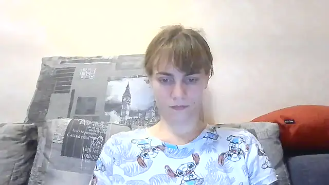 Snapshot of Loriven chatting on October 8, 7:22 pm Loriven online show from October 8, 7:22 pm