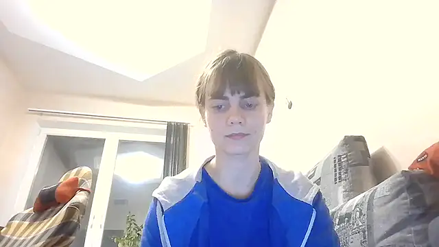 Snapshot of Loriven chatting on October 22, 7:24 pm Loriven online show from October 22, 7:24 pm