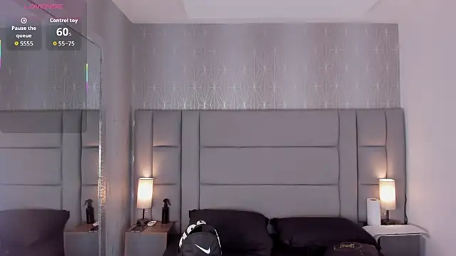 Snapshot of Kendall_Evanss chatting on November 15, 3:48 am Kendall Evanss online show from November 15, 3:48 am