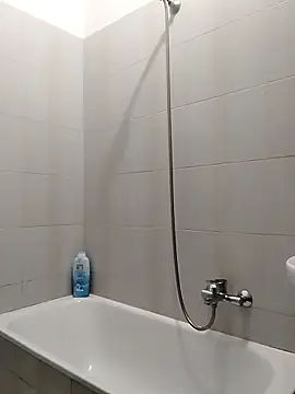 Kwasi-a online show from October 15, 4:07 pm