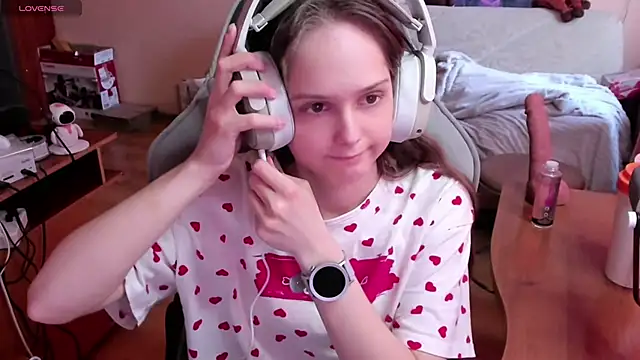 SharybbFace online show from April 15, 3:08 pm