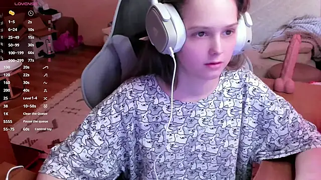 SharybbFace online show from April 21, 3:17 pm