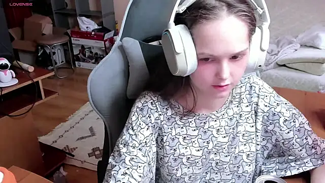 SharybbFace online show from April 24, 3:03 pm