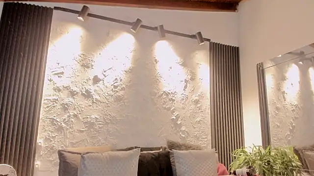 joselin rouse online show from June 5, 12:55 pm