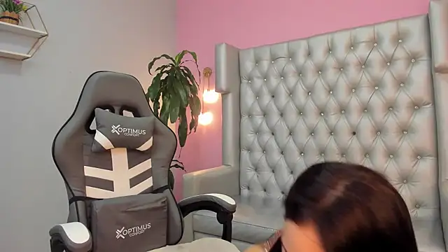 Snapshot of sofi__18_ chatting on October 17, 6:21 pm sofi 18 online show from October 17, 6:21 pm