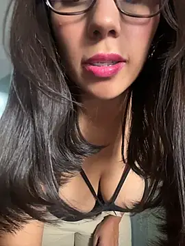 Nicol X online show from May 19, 3:29 pm